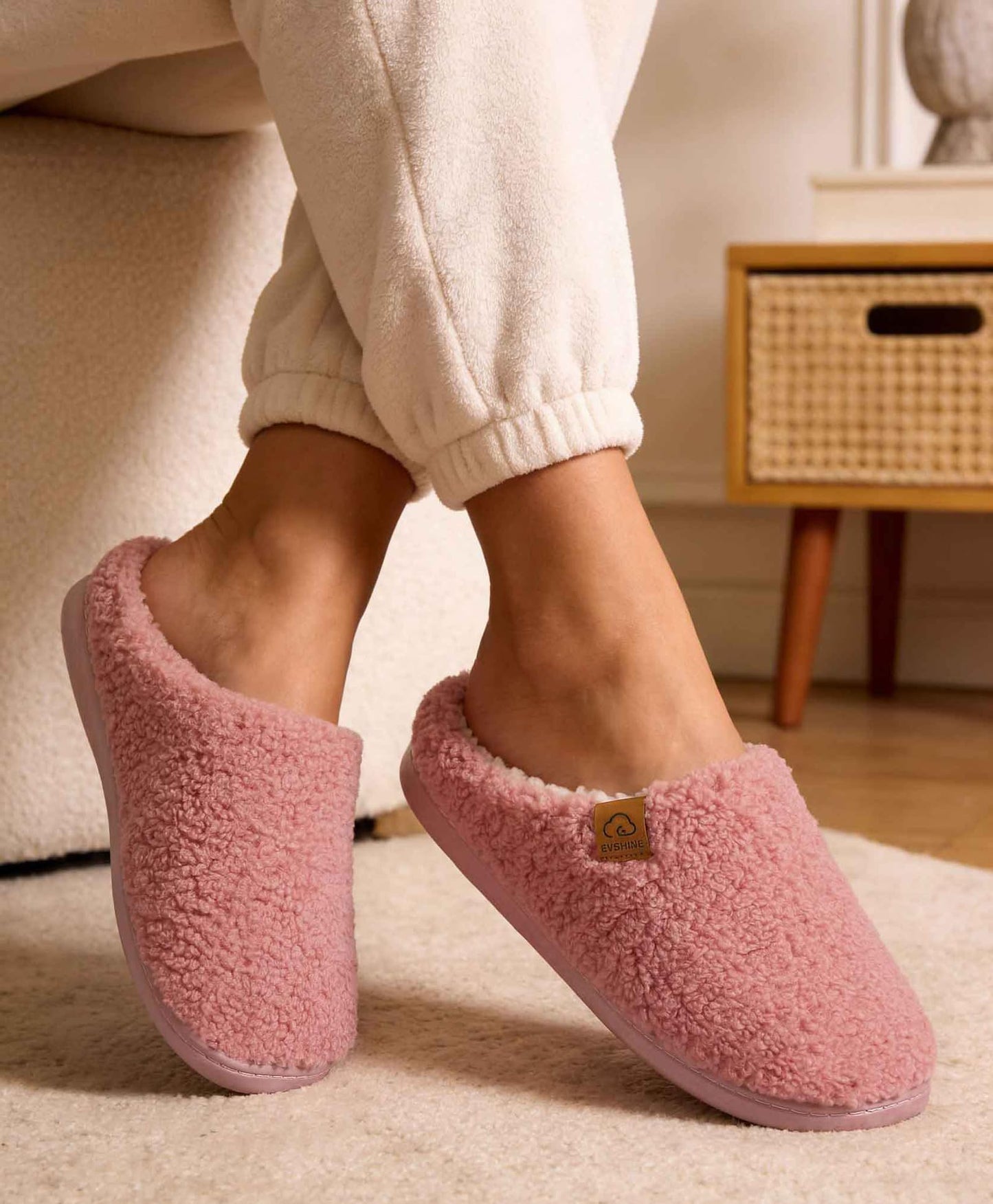 Evshine Memory Foam Fuzzy Slippers for Women Curly Fleece House Shoes Cozy Warm Indoor Slip on