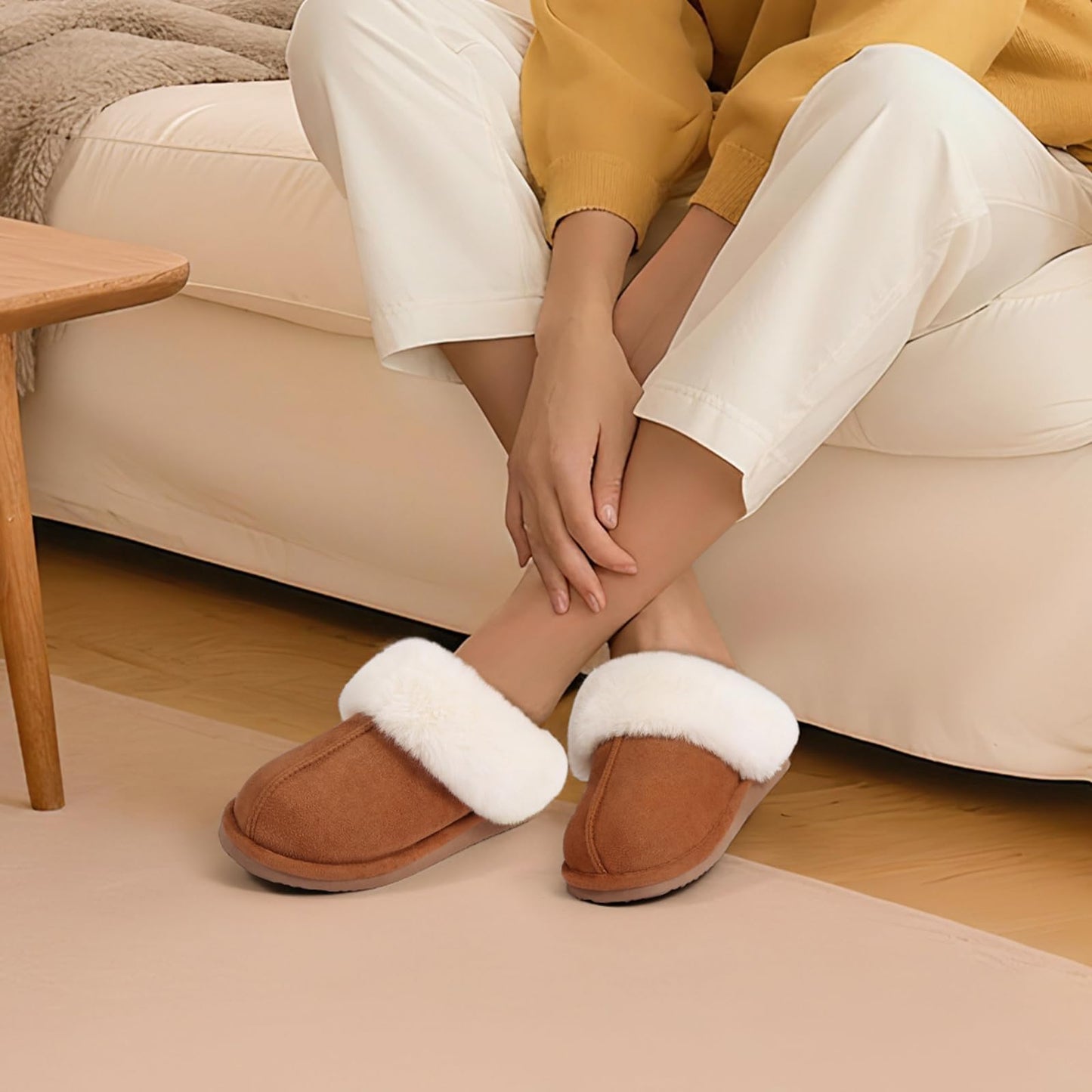 Comwarm Fuzzy House Slippers for Women Fluffy Memory Foam Suede Slippers with Faux Fur Collar Indoor Outdoor