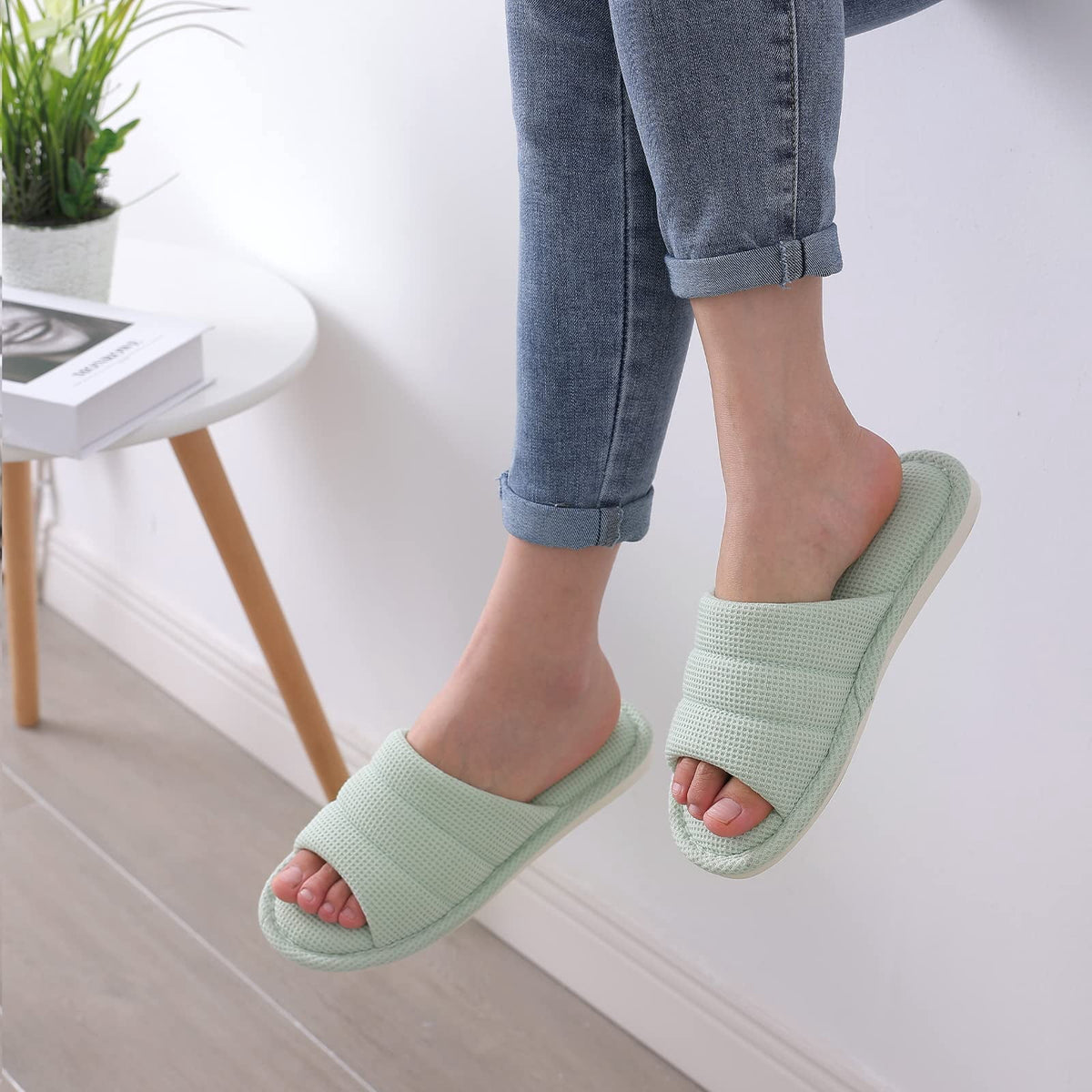 Smile Popcorn Summer House Slippers for Women Men Breathable Waffle Slide Slippers Slip-on Open Toe House Shoes