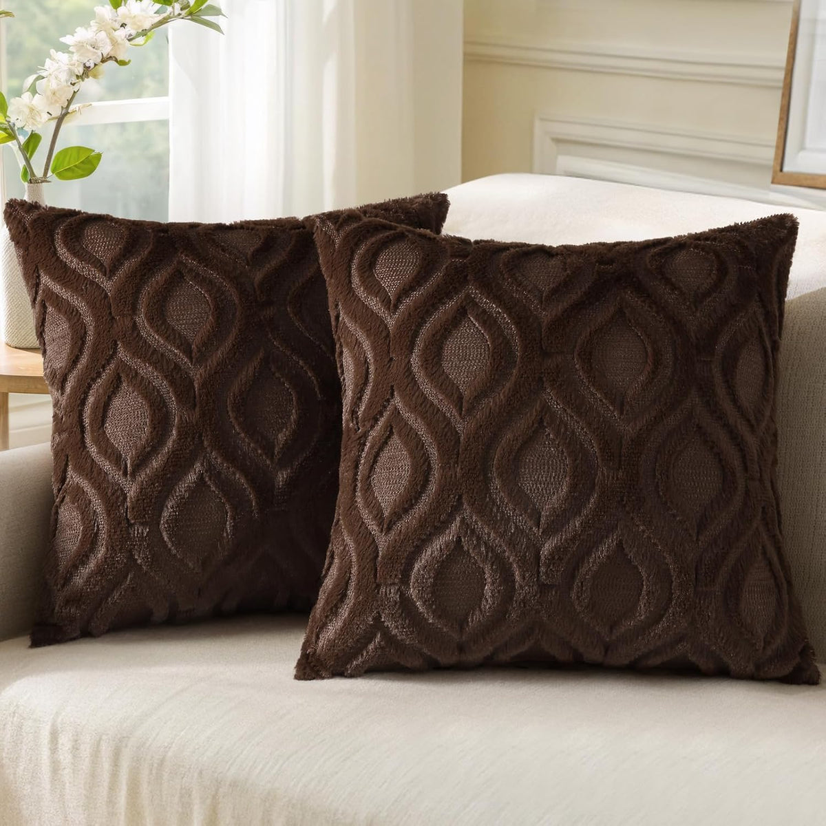 Smile Bee  Soft Plush Faux Wool Decorative Pillow Covers Set of 2